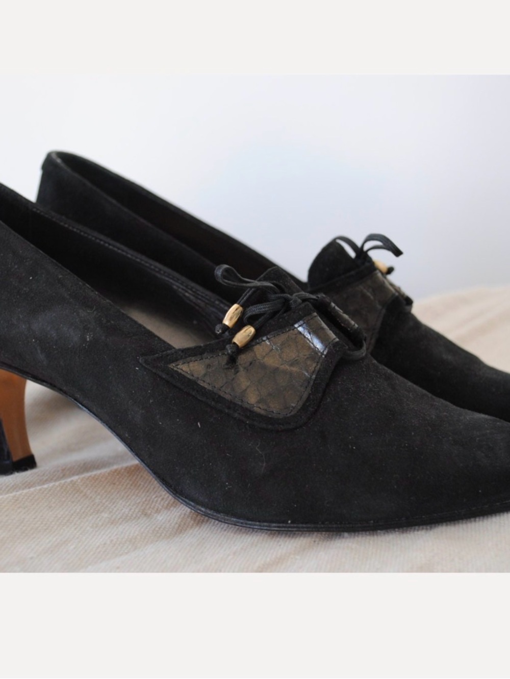 Black Suede Lace-Accent Women’s Heels Vintage Retro US6.5 Suede Mid-Heels